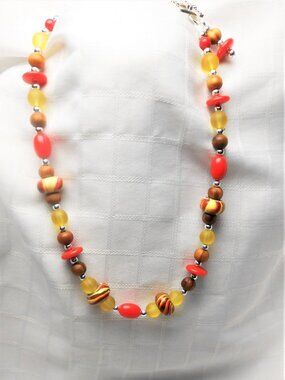 No 1171 Handmade set: necklace and earrings with handmade lampwork glass beads
